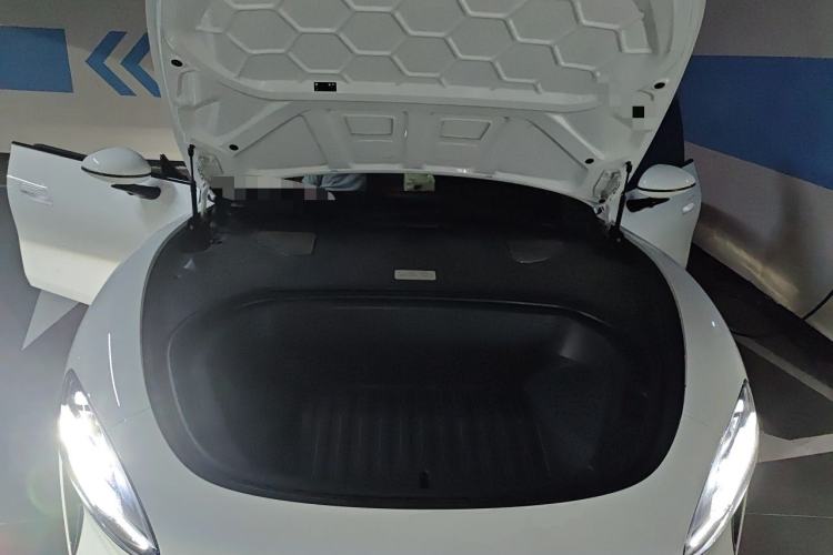 Used Xiaomi Auto SU7 2024 Rear-Drive Long-Range Intelligent Driving Version Engine Bay