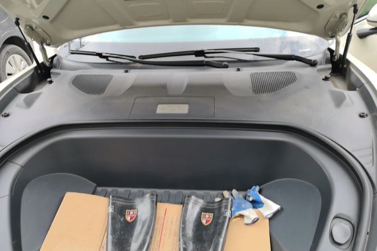Used Xiaomi Auto SU7 2024 Rear-Drive Long-Range Intelligent Driving Version Engine Bay