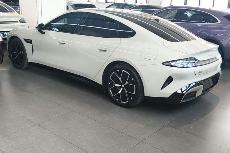 Used Xiaomi Auto SU7 2024 Rear-Drive Long-Range Intelligent Driving Version Exterior 2