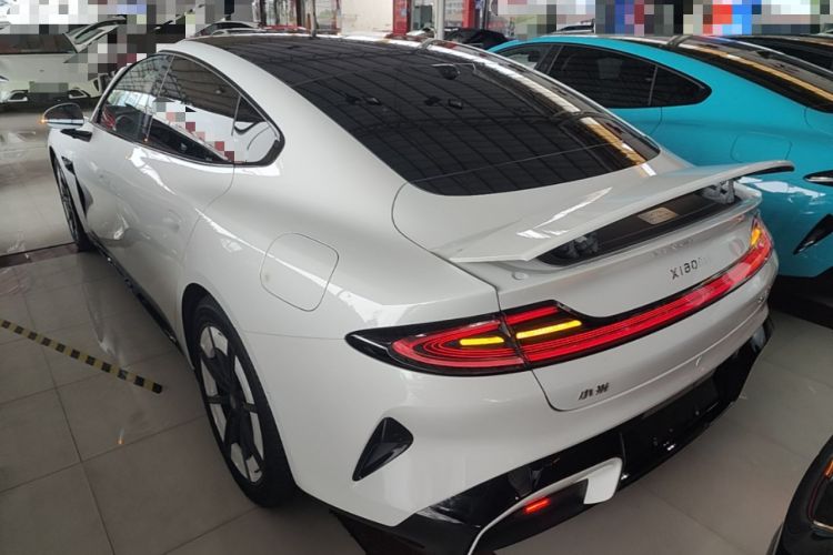 Used Xiaomi Auto SU7 2024 Four-Wheel Drive Ultra-Long Range Advanced Intelligent Driving Max Edition Exterior 2