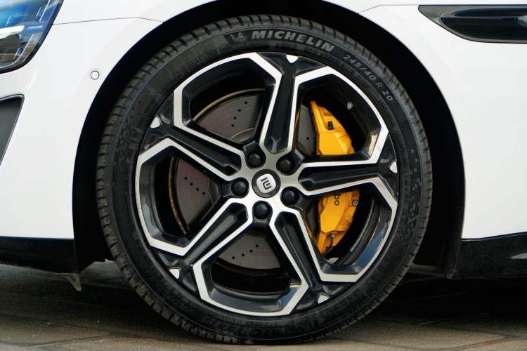Used Xiaomi Auto SU7 2024 Four-Wheel Drive Ultra-Long Range Advanced Intelligent Driving Max Edition Exterior 3