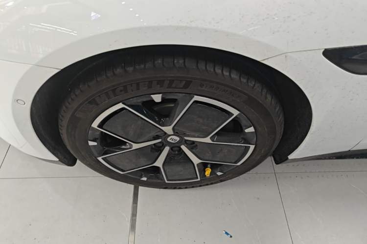 Used Xiaomi Auto SU7 2024 Rear-Drive Long-Range Intelligent Driving Version Exterior 4