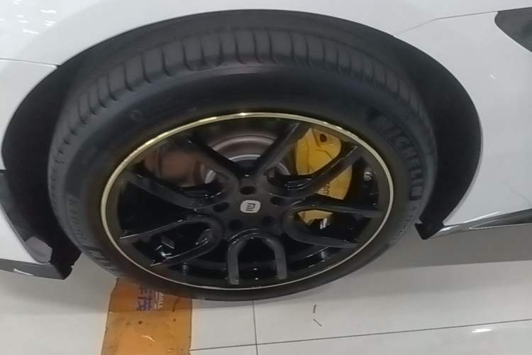 Used Xiaomi Auto SU7 2024 Rear-Drive Ultra-Long Range Advanced Pro-Level Intelligent Driving Version Exterior 4