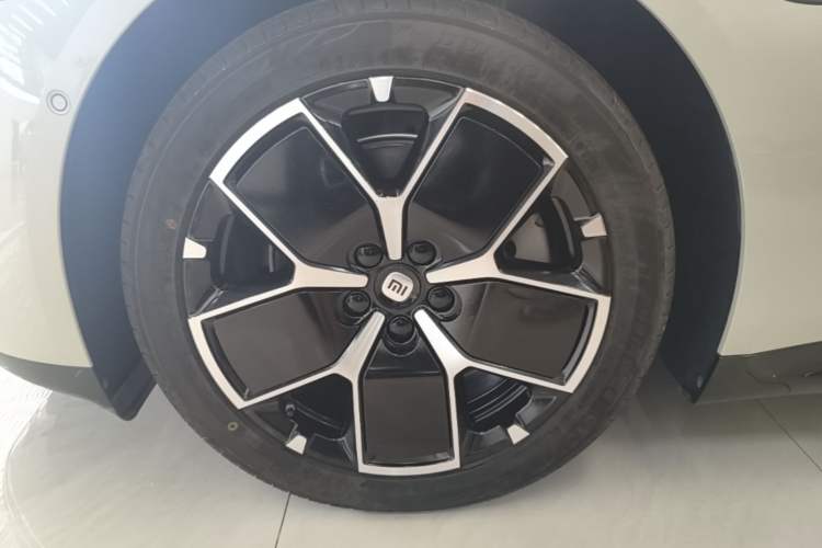 Used Xiaomi Auto SU7 2024 Rear-Drive Long-Range Intelligent Driving Version Exterior 4