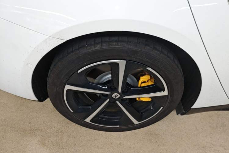 Used Xiaomi Auto SU7 2024 Four-Wheel Drive Ultra-Long Range Advanced Intelligent Driving Max Edition Exterior 5