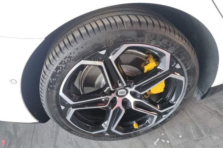 Used Xiaomi Auto SU7 2024 Rear-Drive Long-Range Intelligent Driving Version Exterior 5