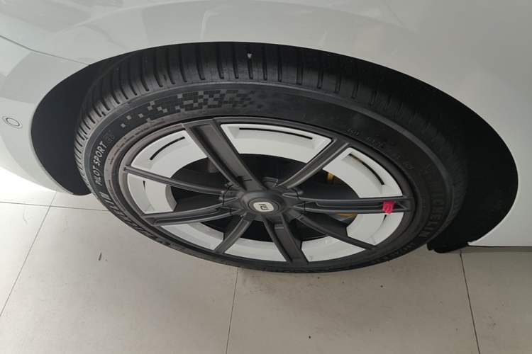 Used Xiaomi Auto SU7 2024 Four-Wheel Drive Ultra-Long Range Advanced Intelligent Driving Max Edition Exterior 5