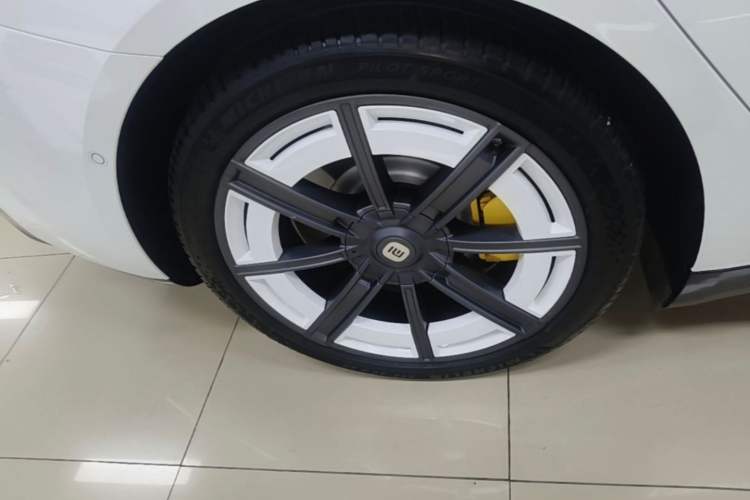Used Xiaomi Auto SU7 2024 Rear-Drive Ultra-Long Range Advanced Pro-Level Intelligent Driving Version Exterior 9
