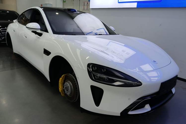 Used Xiaomi Auto SU7 2024 Four-Wheel Drive Ultra-Long Range Advanced Intelligent Driving Max Edition Front Right 45 Deg
