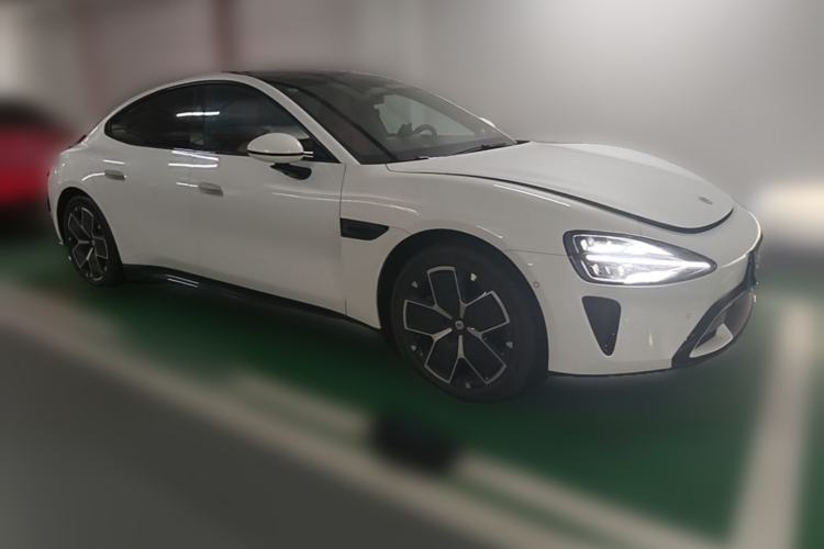 Used Xiaomi Auto SU7 2024 Rear-Drive Long-Range Intelligent Driving Version Front Right 45 Deg