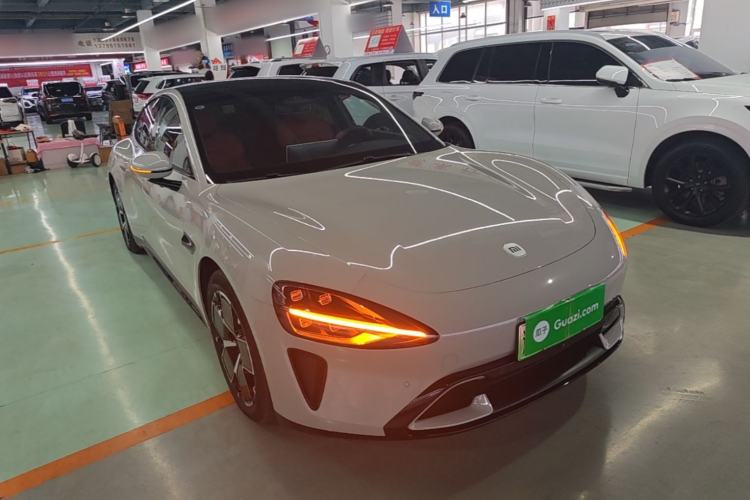 Used Xiaomi Auto SU7 2024 Rear-Drive Long-Range Intelligent Driving Version Front Right 45 Deg