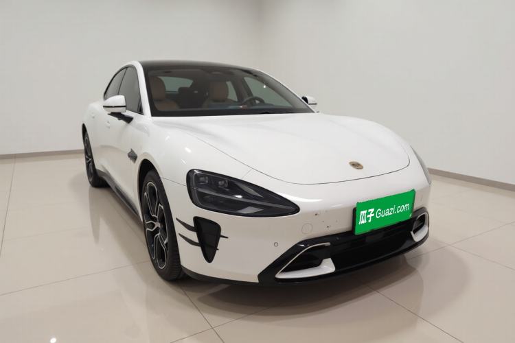 Used Xiaomi Auto SU7 2024 Rear-Drive Long-Range Intelligent Driving Version Front Right 45 Deg