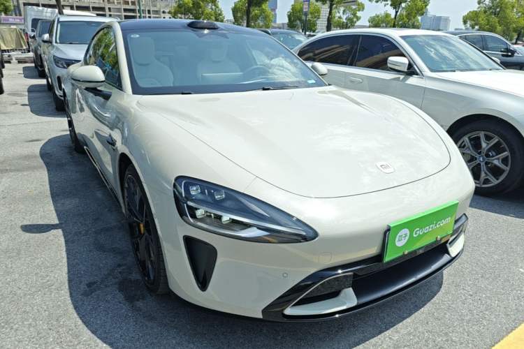 Used Xiaomi Auto SU7 2024 Four-Wheel Drive Ultra-Long Range Advanced Intelligent Driving Max Edition Front Right 45 Deg