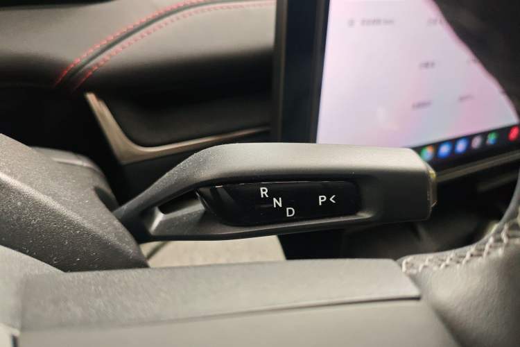 Used Xiaomi Auto SU7 2024 Rear-Drive Ultra-Long Range Advanced Pro-Level Intelligent Driving Version Gear Lever