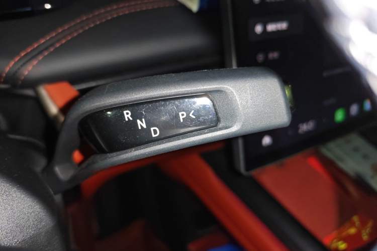 Used Xiaomi Auto SU7 2024 Rear-Drive Standard Founder Edition Gear Lever