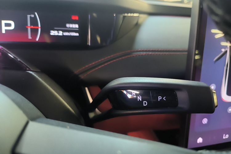 Used Xiaomi Auto SU7 2024 Rear-Drive Long-Range Intelligent Driving Version Gear Lever