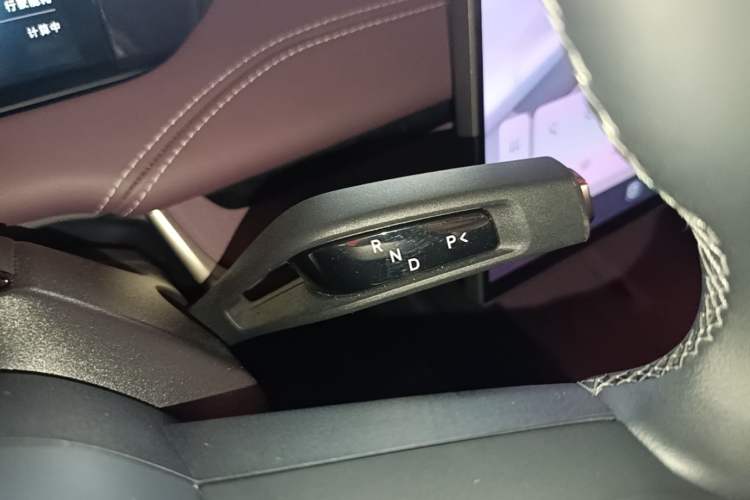 Used Xiaomi Auto SU7 2024 Rear-Drive Long-Range Intelligent Driving Version Gear Lever