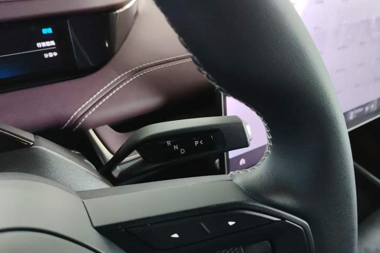 Used Xiaomi Auto SU7 2024 Rear-Drive Long-Range Intelligent Driving Version Gear Lever