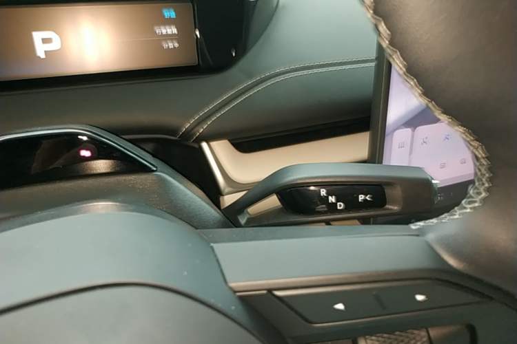 Used Xiaomi Auto SU7 2024 Rear-Drive Long-Range Intelligent Driving Version Gear Lever