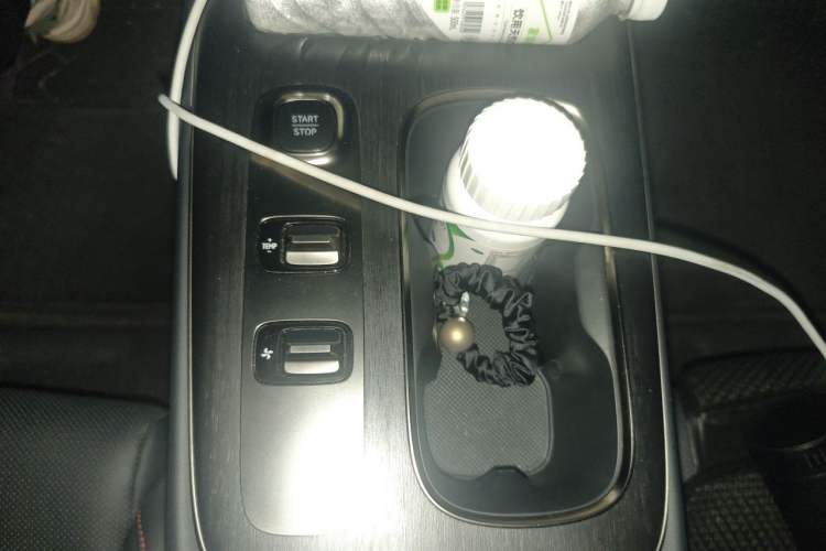 Used Xiaomi Auto SU7 2024 Rear-Drive Long-Range Intelligent Driving Version Gear Lever