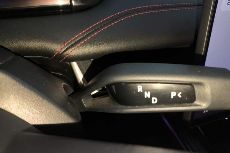 Used Xiaomi Auto SU7 2024 Rear-Drive Long-Range Intelligent Driving Version Gear Lever