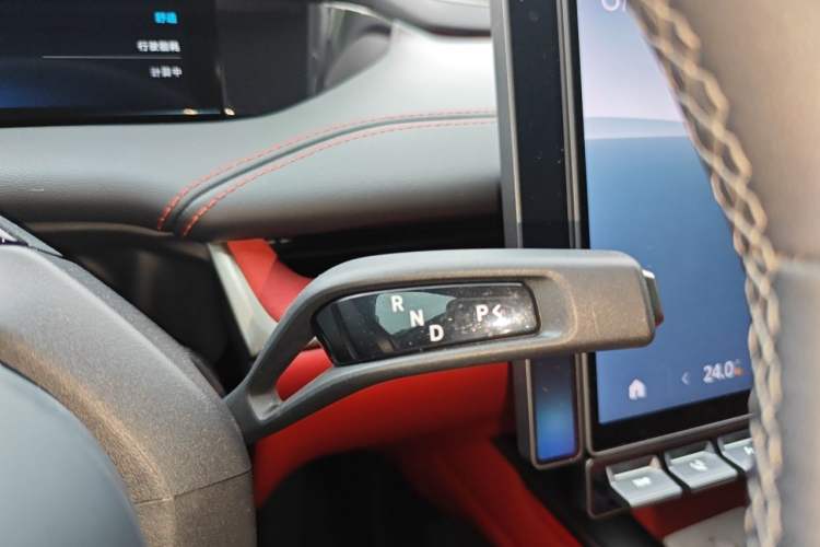 Used Xiaomi Auto SU7 2024 Rear-Drive Long-Range Intelligent Driving Version Gear Lever