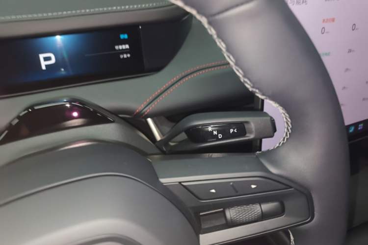 Used Xiaomi Auto SU7 2024 Rear-Drive Ultra-Long Range Advanced Pro-Level Intelligent Driving Version Gear Lever