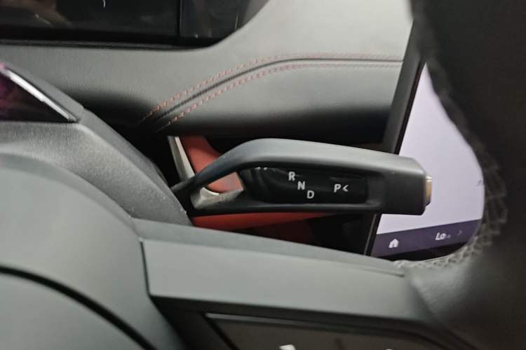 Used Xiaomi Auto SU7 2024 Rear-Drive Long-Range Intelligent Driving Version Gear Lever