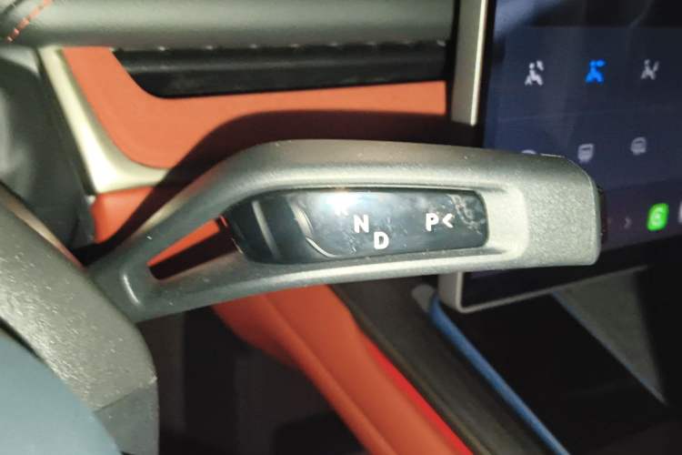 Used Xiaomi Auto SU7 2024 Four-Wheel Drive Ultra-Long Range Advanced Intelligent Driving Max Edition Gear Lever