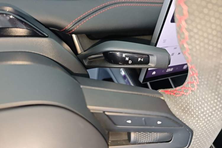 Used Xiaomi Auto SU7 2024 Four-Wheel Drive Ultra-Long Range Advanced Intelligent Driving Max Edition Gear Lever