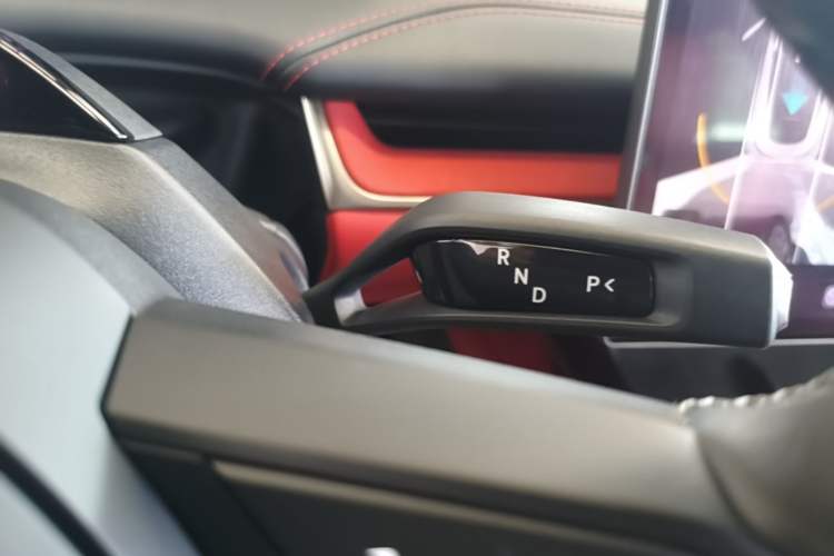 Used Xiaomi Auto SU7 2024 Rear-Drive Long-Range Intelligent Driving Version Gear Lever