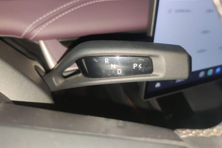 Used Xiaomi Auto SU7 2024 Four-Wheel Drive Ultra-Long Range Advanced Intelligent Driving Max Edition Gear Lever