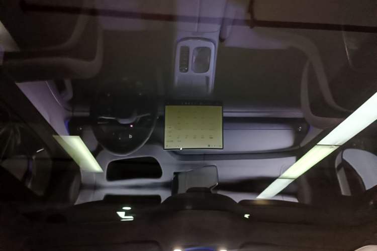 Used Xiaomi Auto SU7 2024 Four-Wheel Drive Ultra-Long Range Advanced Intelligent Driving Max Edition Headliner