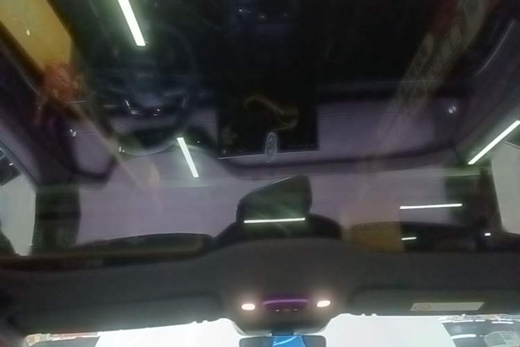 Used Xiaomi Auto SU7 2024 Rear-Drive Long-Range Intelligent Driving Version Headliner