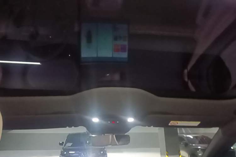 Used Xiaomi Auto SU7 2024 Rear-Drive Long-Range Intelligent Driving Version Headliner