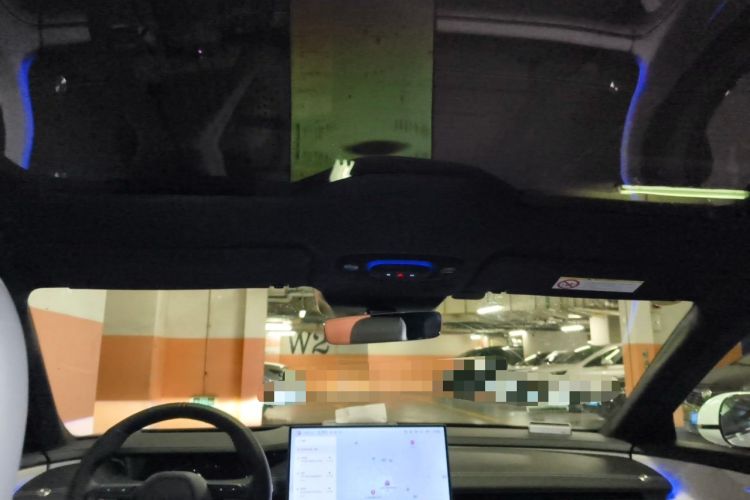 Used Xiaomi Auto SU7 2024 Four-Wheel Drive Ultra-Long Range Advanced Intelligent Driving Max Edition Headliner