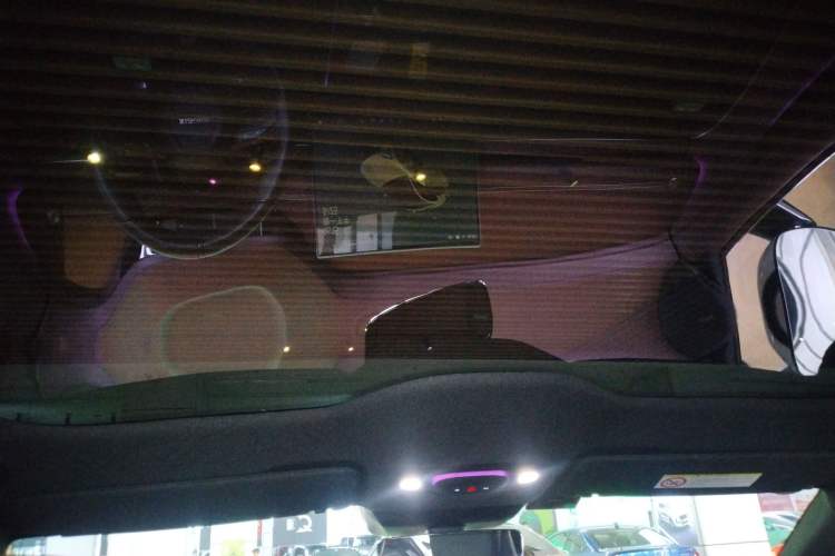 Used Xiaomi Auto SU7 2024 Rear-Drive Long-Range Intelligent Driving Version Headliner