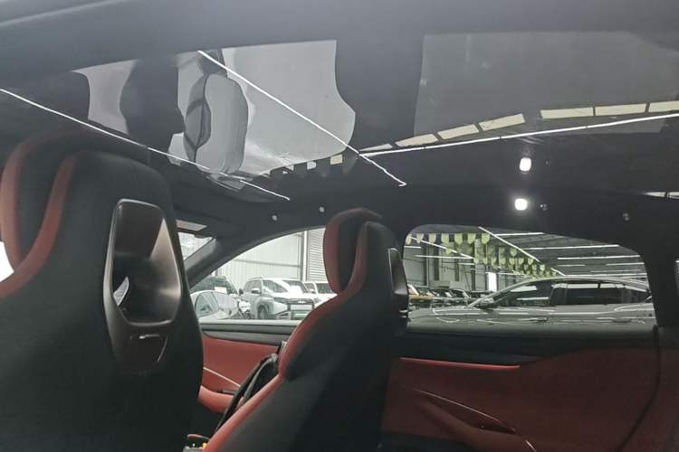 Used Xiaomi Auto SU7 2024 Rear-Drive Long-Range Intelligent Driving Version Headliner