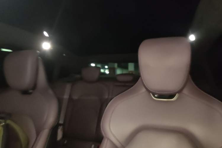 Used Xiaomi Auto SU7 2024 Four-Wheel Drive Ultra-Long Range Advanced Intelligent Driving Max Edition Headliner