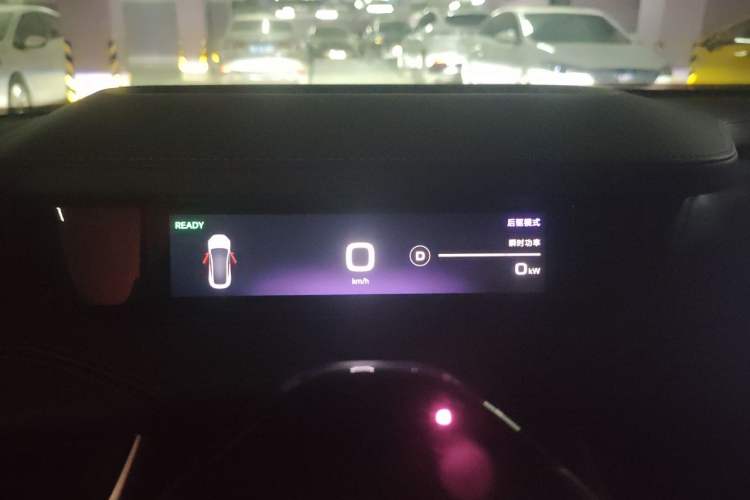Used Xiaomi Auto SU7 2024 Four-Wheel Drive Ultra-Long Range Advanced Intelligent Driving Max Edition Instrument Cluster