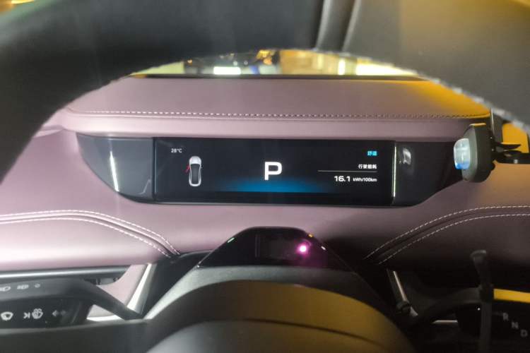 Used Xiaomi Auto SU7 2024 Four-Wheel Drive Ultra-Long Range Advanced Intelligent Driving Max Edition Instrument Cluster