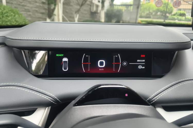 Used Xiaomi Auto SU7 2024 Four-Wheel Drive Ultra-Long Range Advanced Intelligent Driving Max Edition Instrument Cluster