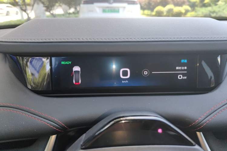 Used Xiaomi Auto SU7 2024 Four-Wheel Drive Ultra-Long Range Advanced Intelligent Driving Max Edition Instrument Cluster