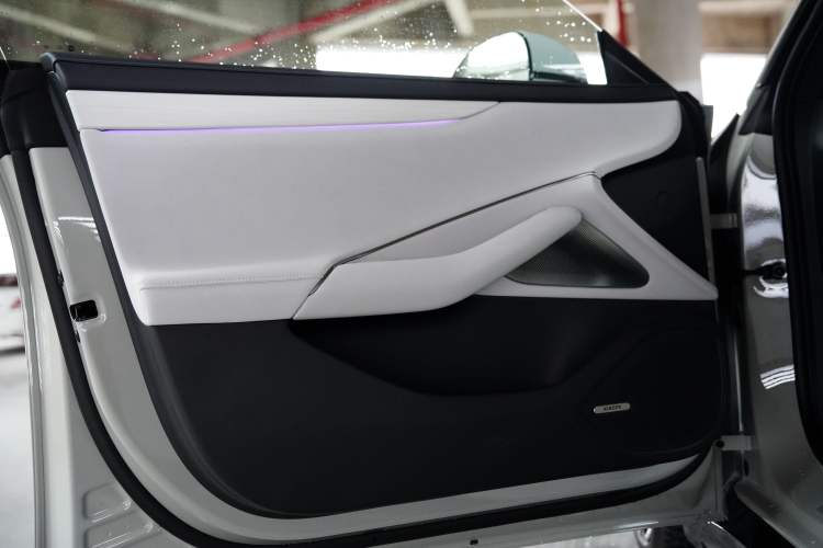 Used Xiaomi Auto SU7 2024 Rear-Drive Standard Founder Edition Interior 11