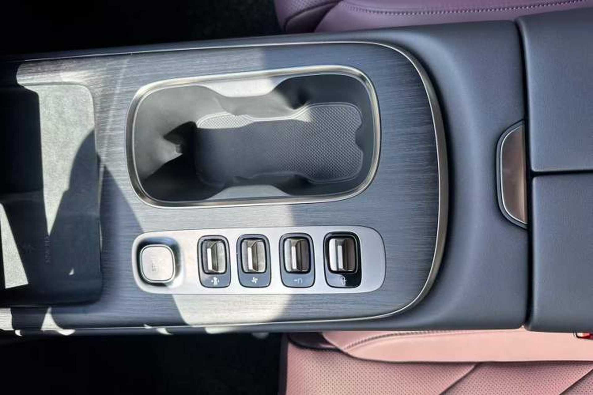 Used Xiaomi Auto SU7 2024 Four-Wheel Drive Ultra-Long Range Advanced Intelligent Driving Max Edition Interior 11