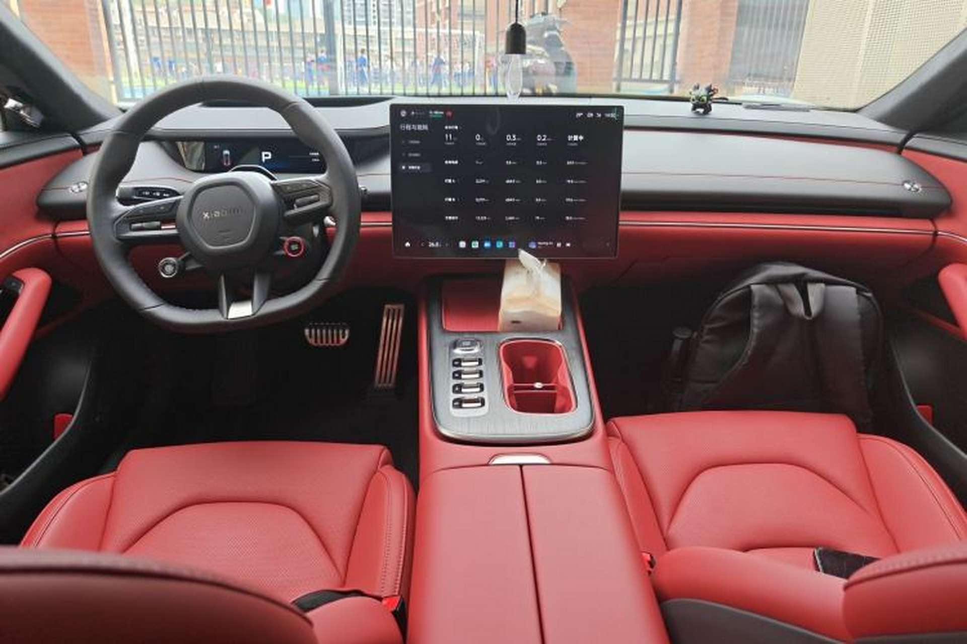Used Xiaomi Auto SU7 2024 Four-Wheel Drive Ultra-Long Range Advanced Intelligent Driving Max Edition Interior 2