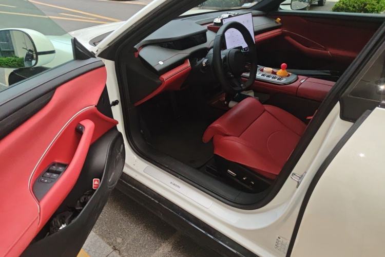 Used Xiaomi Auto SU7 2024 Rear-Drive Ultra-Long Range Advanced Pro-Level Intelligent Driving Version Interior 3
