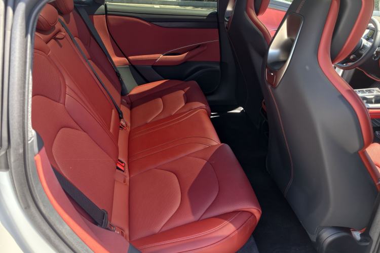 Used Xiaomi Auto SU7 2024 Rear-Drive Long-Range Intelligent Driving Version Interior 3