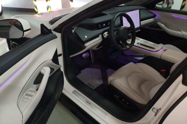 Used Xiaomi Auto SU7 2024 Four-Wheel Drive Ultra-Long Range Advanced Intelligent Driving Max Edition Interior 3