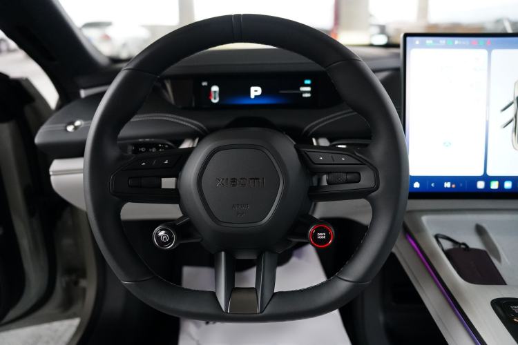 Used Xiaomi Auto SU7 2024 Rear-Drive Standard Founder Edition Interior 3
